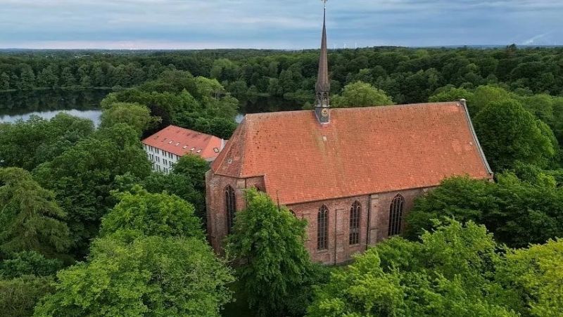 tl_files/images/Klosterkirche Bordesholm.jpg
